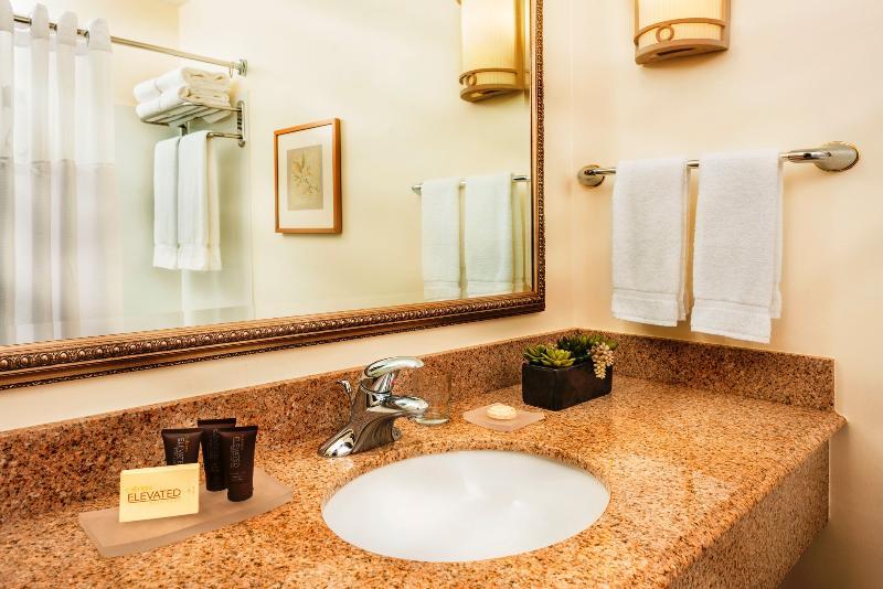 Ayres Suites Ontario At The Mills Mall - Rancho Cucamonga Екстер'єр фото